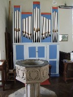 organ and font